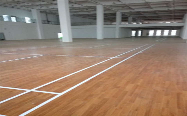柞木體育運動(dòng)地板怎么翻新