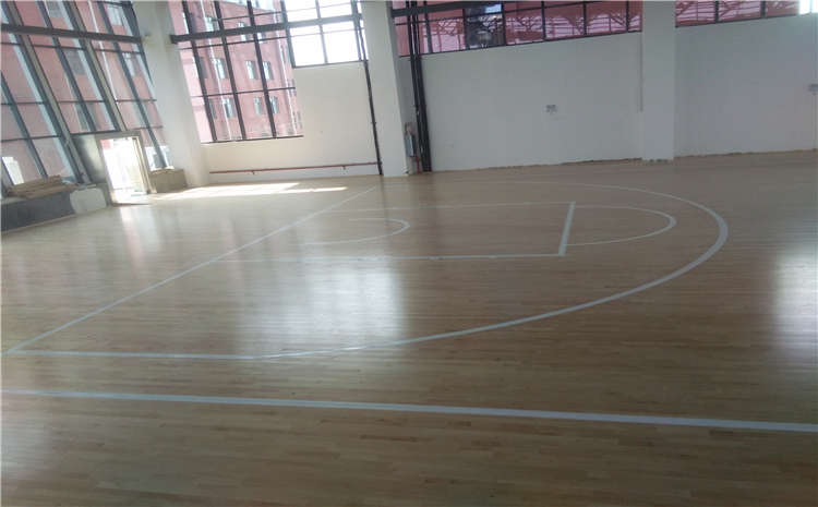 柞木體育運動(dòng)地板怎么翻新