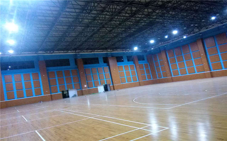 江西楓樺木體育場(chǎng)地板價(jià)格表