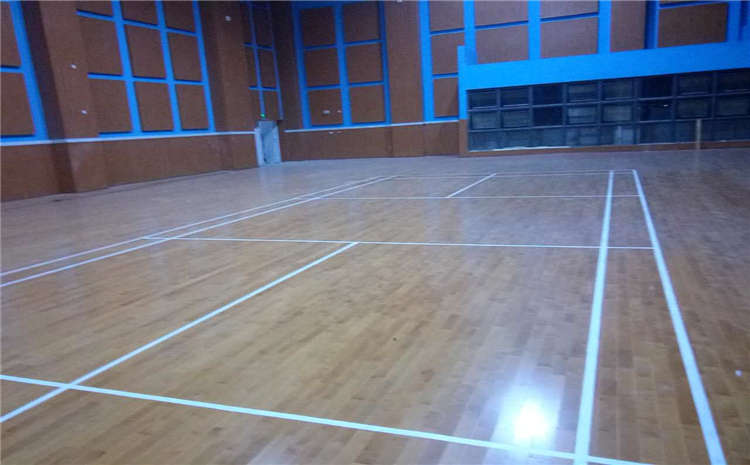 籃球館運動(dòng)木地板回南天防潮全攻略