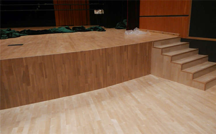 楓木籃球運動(dòng)地板價(jià)格