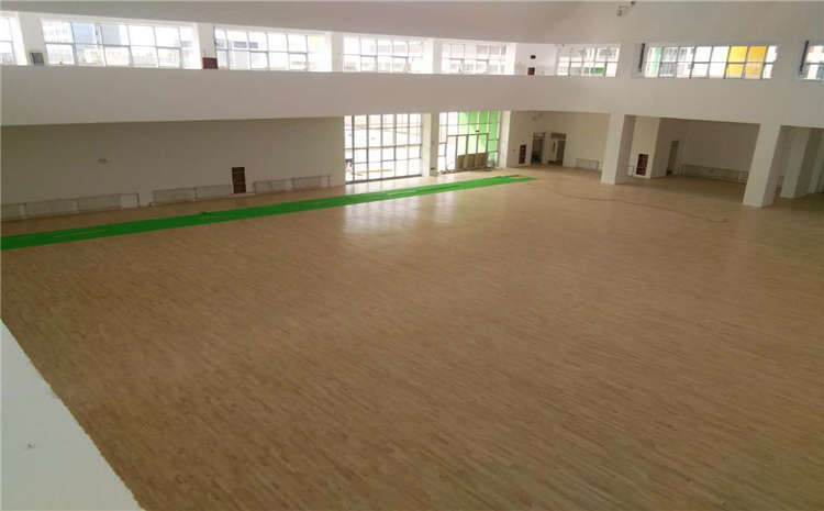楓樺木NBA籃球場(chǎng)木地板怎么維修？