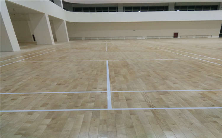 硬木企口運動(dòng)木地板是什么材質(zhì)的