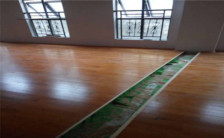 20厚羽毛球館木地板價(jià)格是多少錢(qián)？