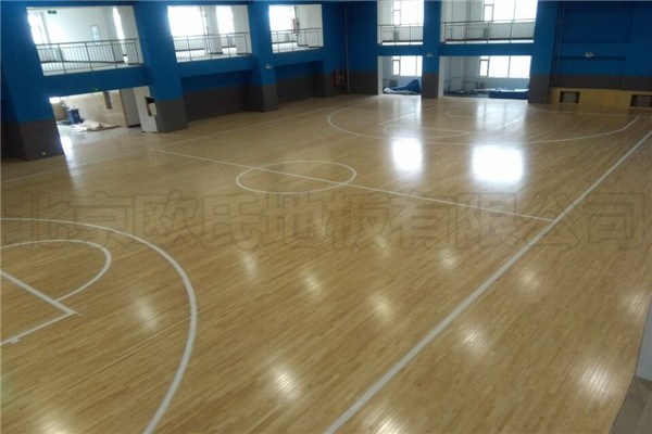 山西運動(dòng)木地板：陽(yáng)泉市城區行政審批服務(wù)中心 籃球館地板案例
