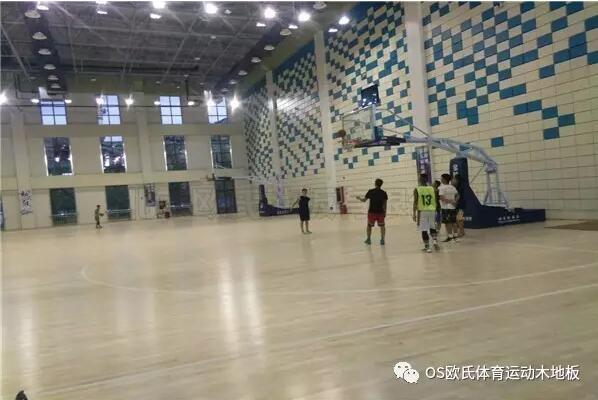貴州省荔波體育館運動(dòng)木地板工程案例