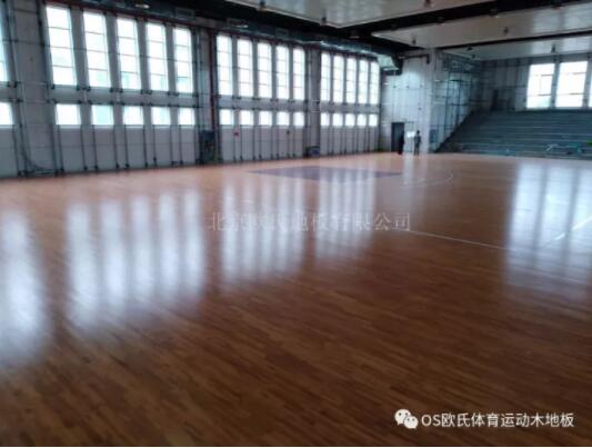 長(cháng)沙市明德啟南中學(xué)體育館木地板成功案例