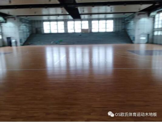 長(cháng)沙市明德啟南中學(xué)體育館木地板成功案例