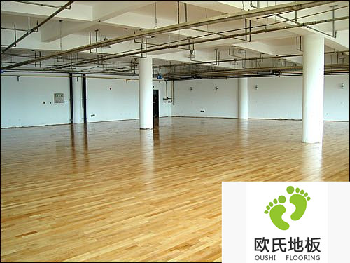 楓木地板，*好的體育運動(dòng)木地板