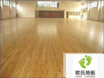 北京農業(yè)職業(yè)學(xué)院籃球館實(shí)木地板工程